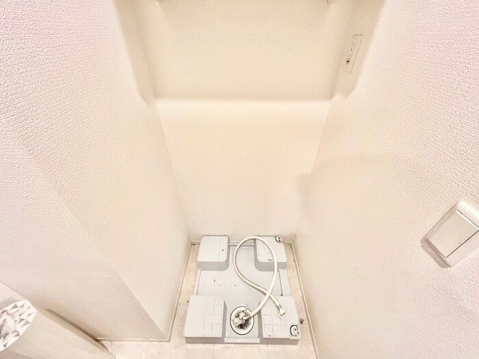 物件内観写真17　(洗濯機置場)