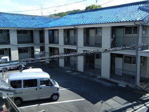 西出マンション外観写真