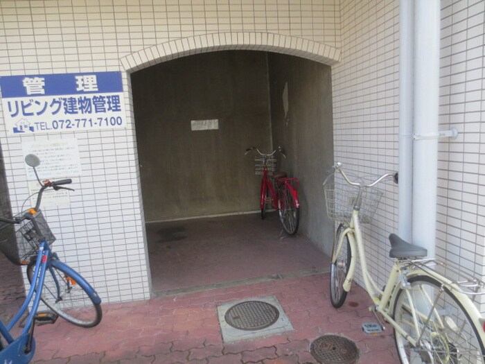 物件外観写真5　(駐輪場)