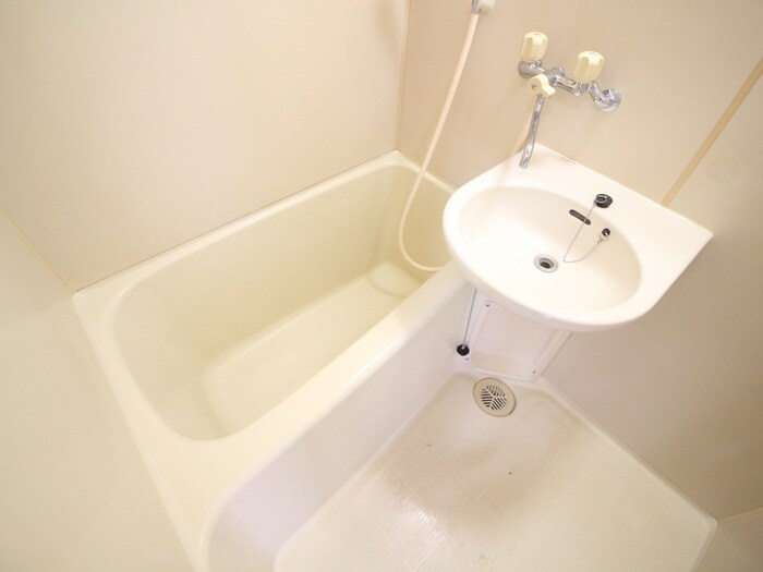 物件内観写真12　(バス／シャワールーム等)