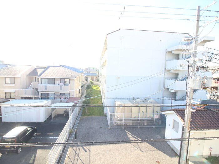 物件内観写真17　(室内からの展望)