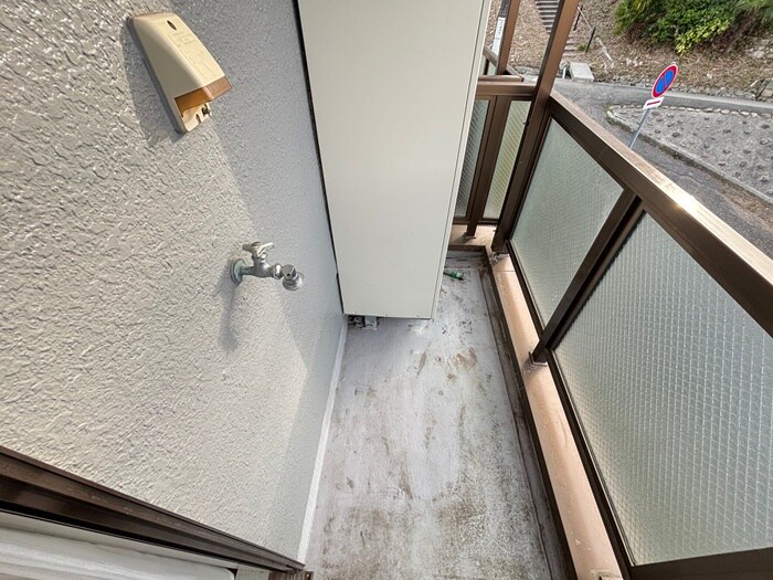 物件内観写真16　(洗濯機置場)