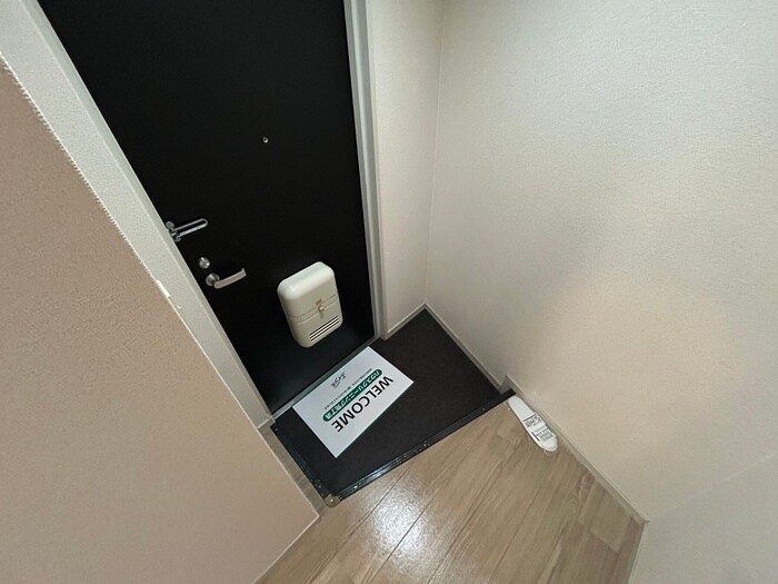物件内観写真18　(玄関)