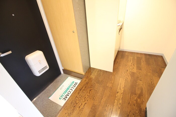 物件内観写真22　(玄関)