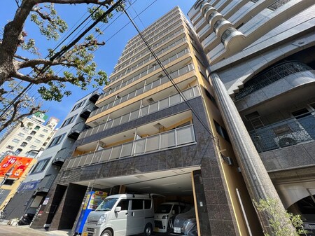 ｱﾄﾞﾓﾘﾓﾄ元町通外観写真