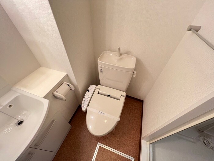 物件内観写真13　(トイレ)