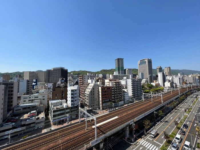 物件内観写真17　(室内からの展望)