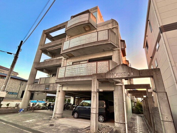 物件外観写真2　(外観写真)