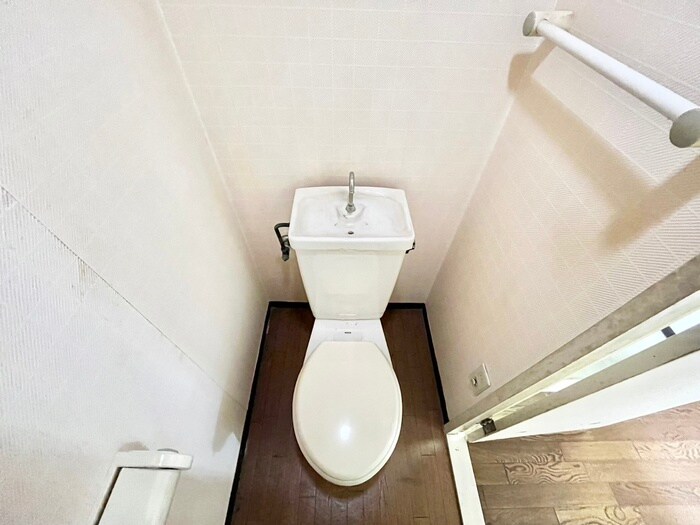 物件内観写真15　(トイレ)