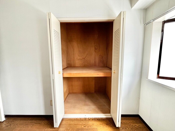 物件内観写真16　(収納)