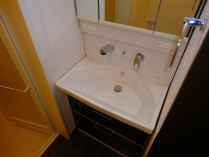 物件内観写真13　(洗面)