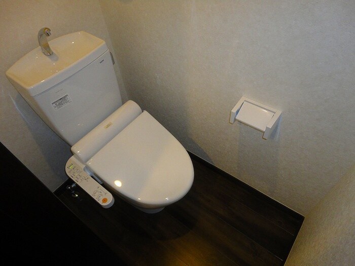 物件内観写真14　(トイレ)