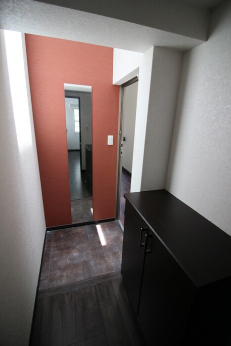 物件内観写真18　(玄関)