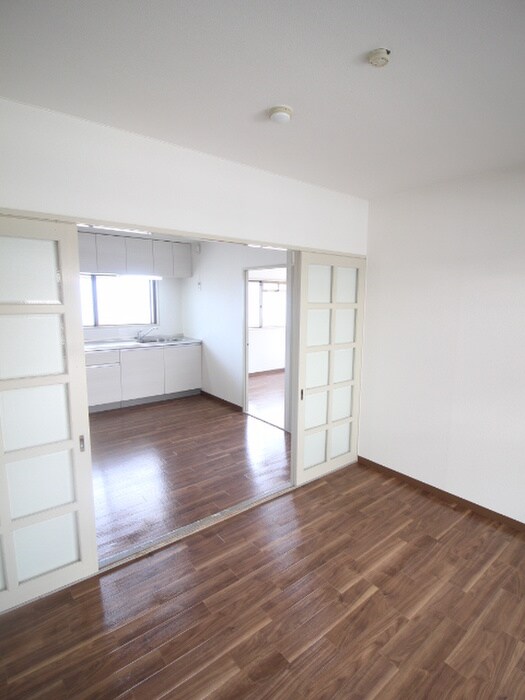 物件内観写真11　(居室)