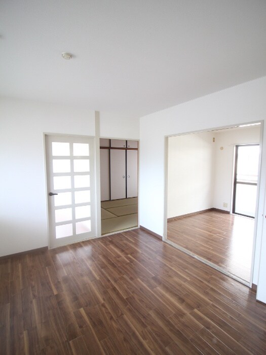 物件内観写真12　(居室)