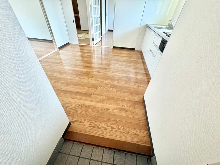 物件内観写真19　(廊下)