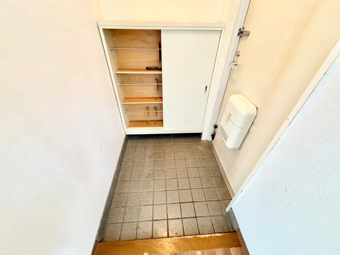 物件内観写真22　(玄関)