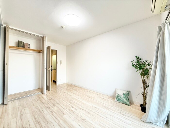 物件内観写真9　(居室)