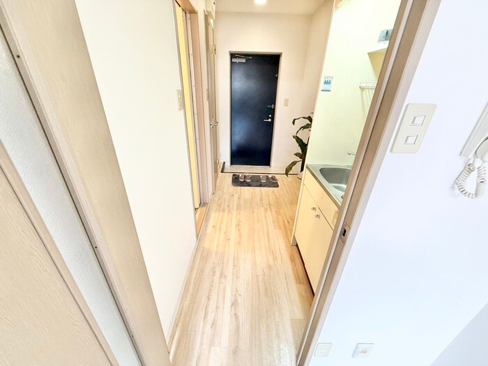 物件内観写真18　(廊下)