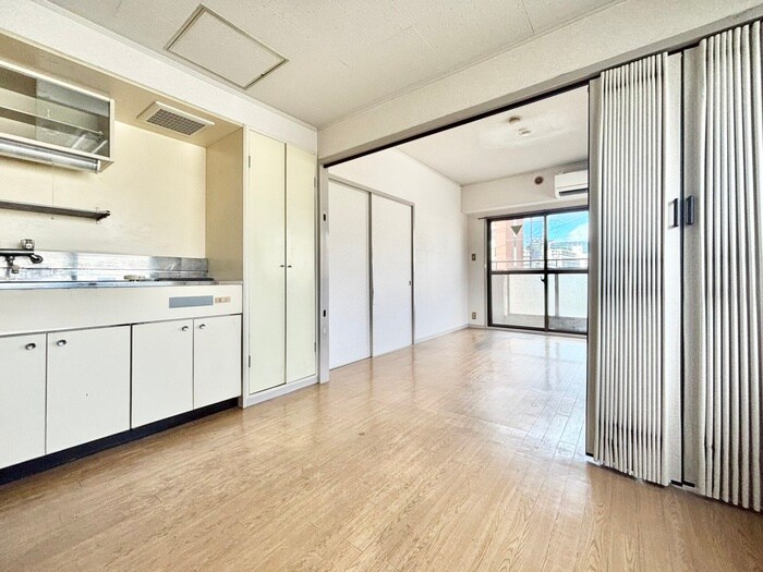 物件内観写真9　(居室)