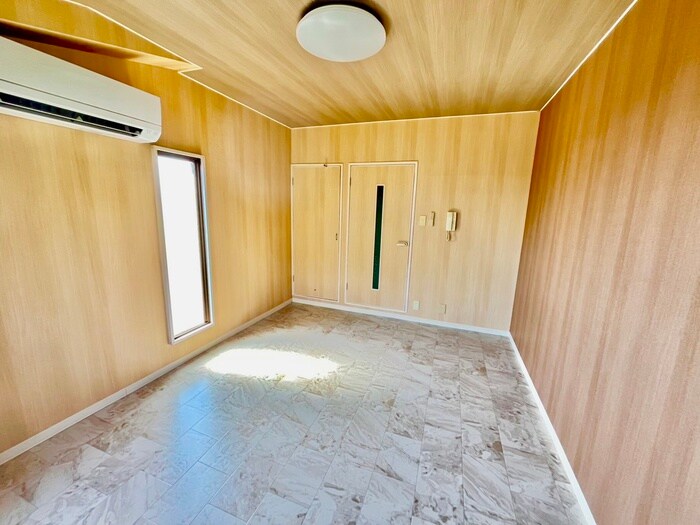 物件内観写真9　(居室)