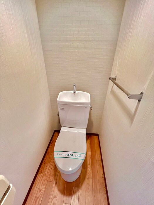 物件内観写真11　(トイレ)