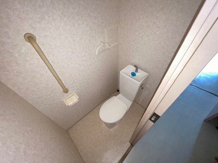 物件内観写真15　(トイレ)