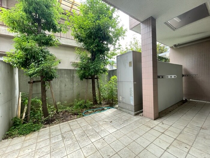 物件内観写真16　(室内からの展望)