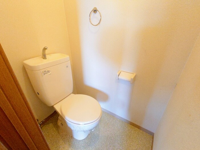 物件内観写真11　(トイレ)