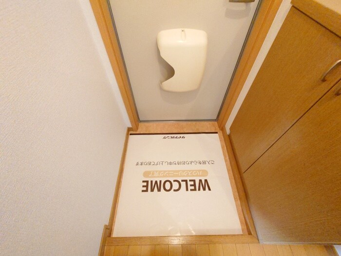 物件内観写真17　(玄関)