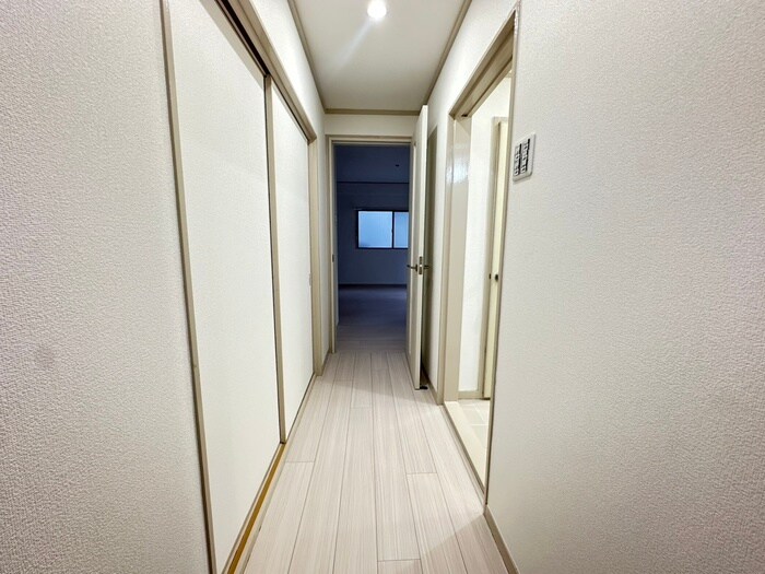 物件内観写真19　(廊下)