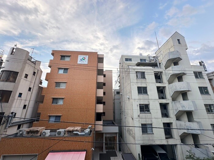 物件内観写真21　(室内からの展望)