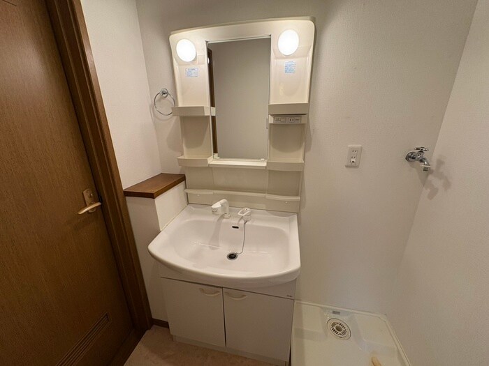 物件内観写真10　(洗面)