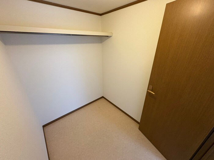 物件内観写真15　(収納)