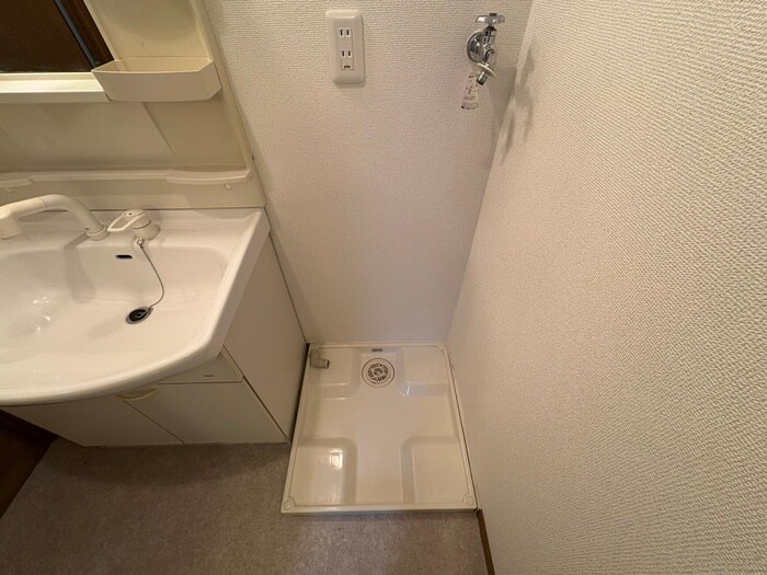 物件内観写真22　(洗濯機置場)