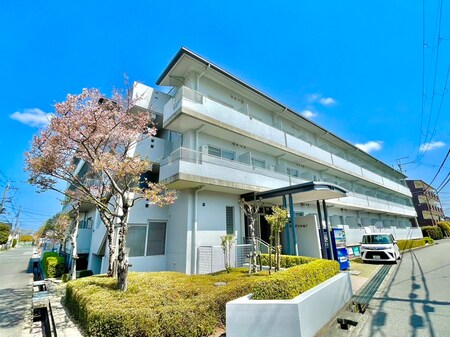 草津ロイヤルマンション外観写真