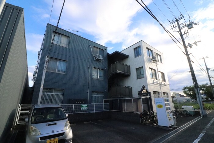 物件外観写真2　(外観写真)