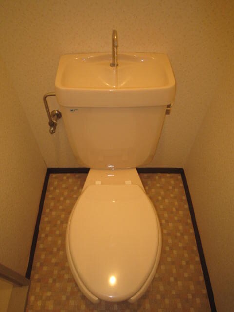 物件内観写真15　(トイレ)