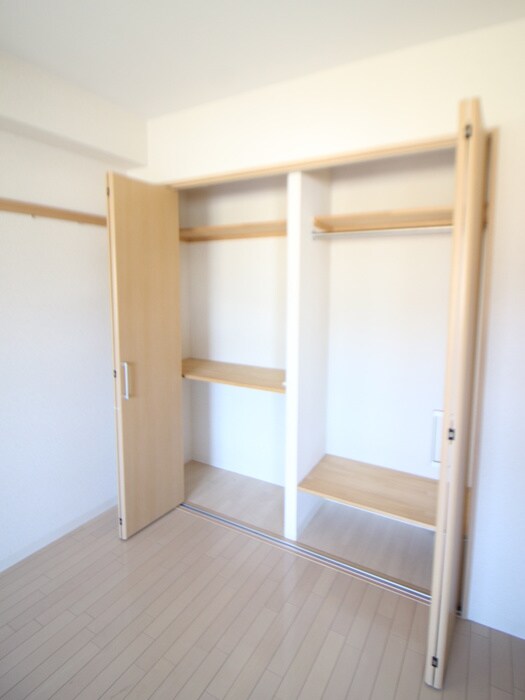 物件内観写真11　(収納)