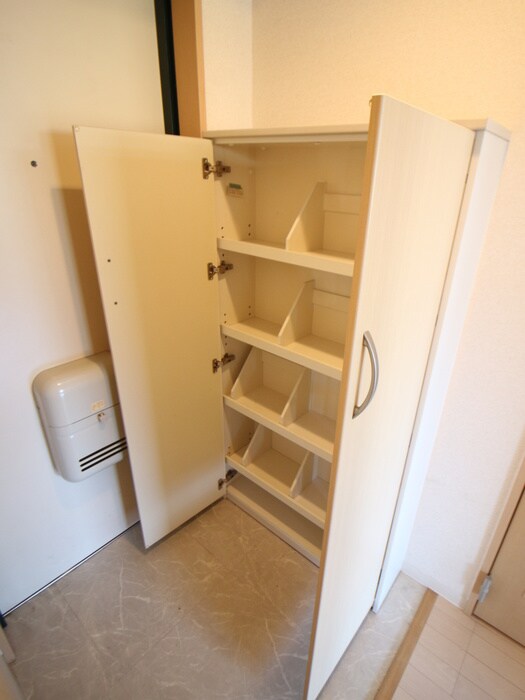 物件内観写真16　(靴箱)