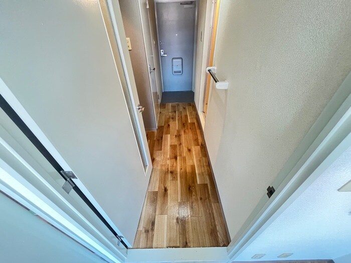 物件内観写真19　(廊下)