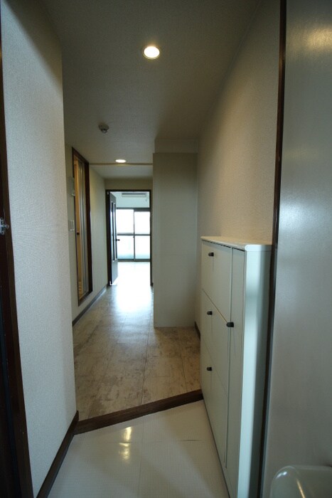 物件内観写真22　(玄関)