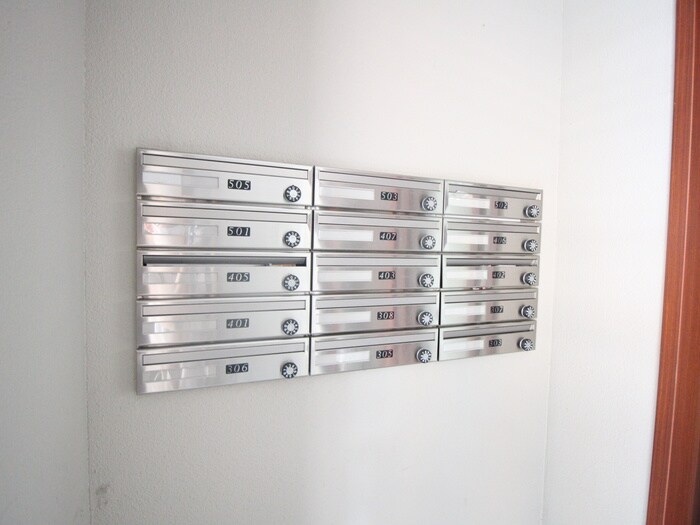 物件外観写真4　(建物設備)