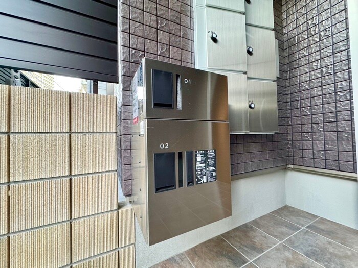 物件外観写真4　(建物設備)