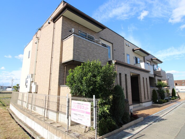 物件外観写真3　(外観写真)