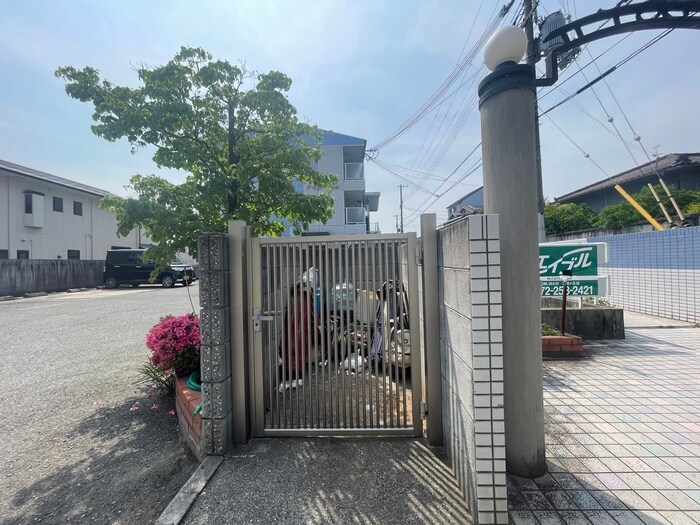 物件外観写真6　(建物設備)