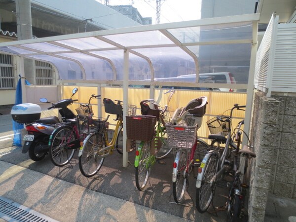 駐輪場