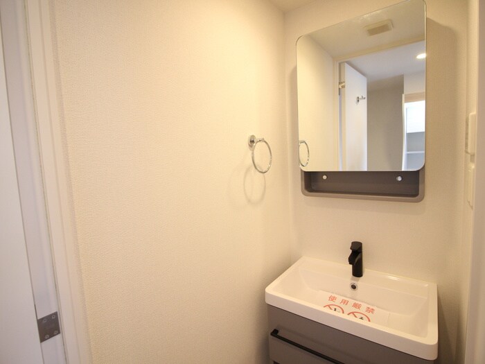 物件内観写真8　(洗面)