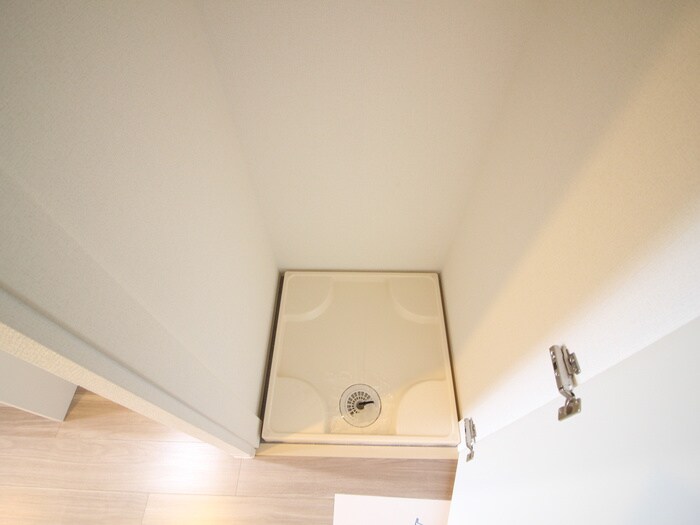 物件内観写真11　(洗濯機置場)