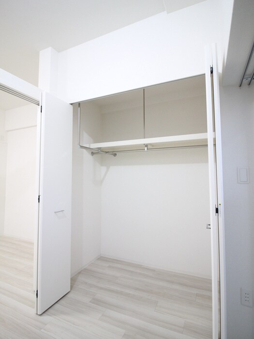 物件内観写真16　(収納)